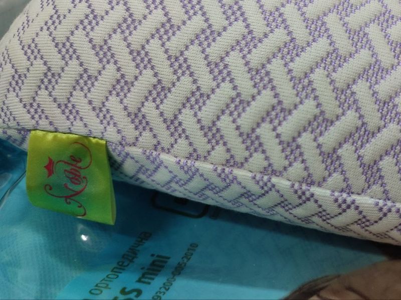 Ортопедична латексна подушка для сну HighFoam Noble Bliss mini 42x24см для спини та шиї hf_p0036 фото